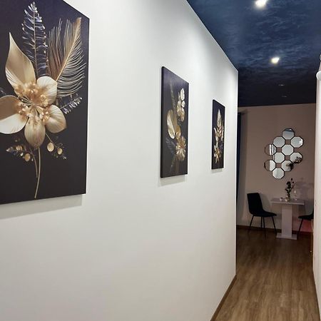 Appartamento Di Fronte Zisa Palermo Esterno foto